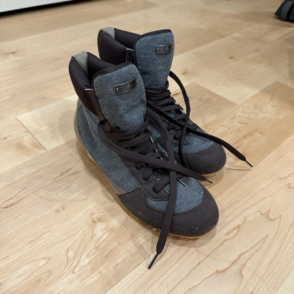 Adidas by Stella McCartney shoes - Picture 2 of 6